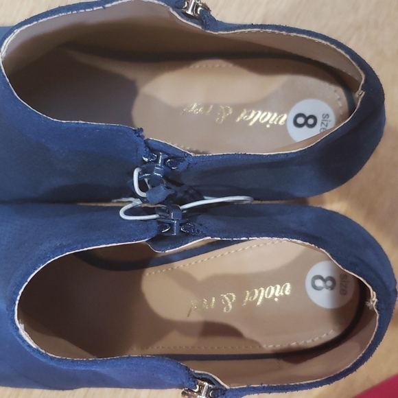 Violet & Red Blue Reese Wedges - Picture 6 of 10